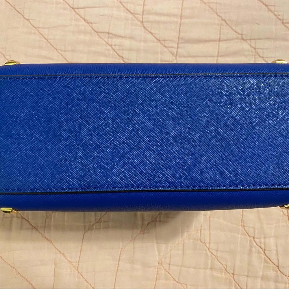 Michael Kors Royal Blue Crossbody with Gold Studs - Picture 3 of 7